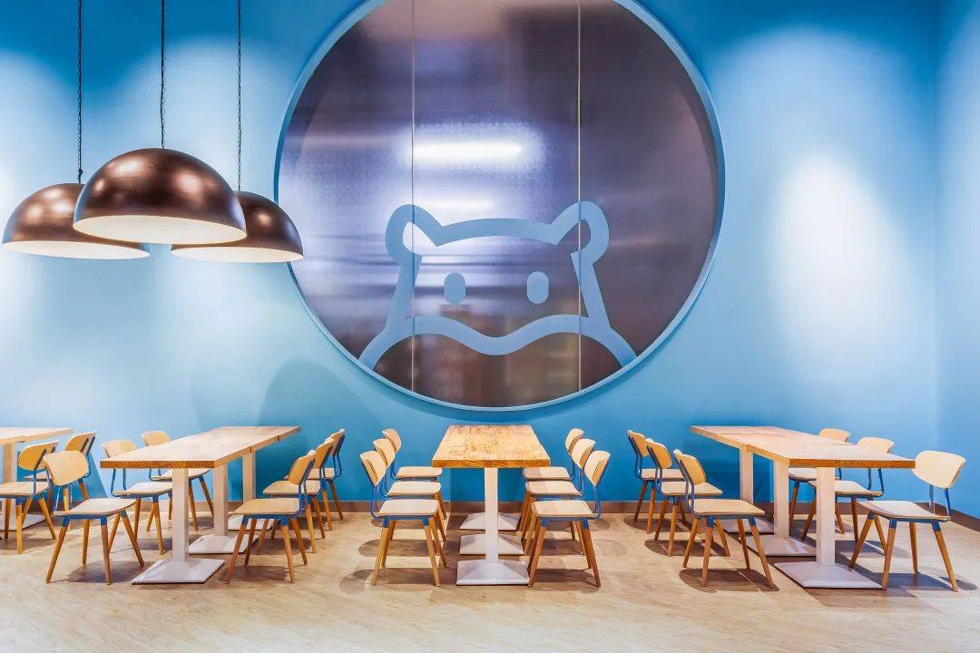 彭厨阿里巴巴盒马机器人餐厅，打造未来概念的餐饮空间设计