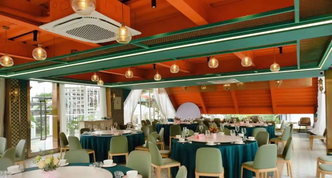 彭厨将色彩碰撞到底，看这家深圳餐饮空间设计如何诠释独特的摩洛哥风情